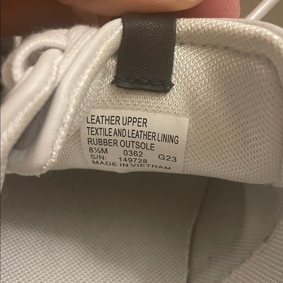 Tory Burch Women’s Howell Court Sneaker - Picture 11 of 11